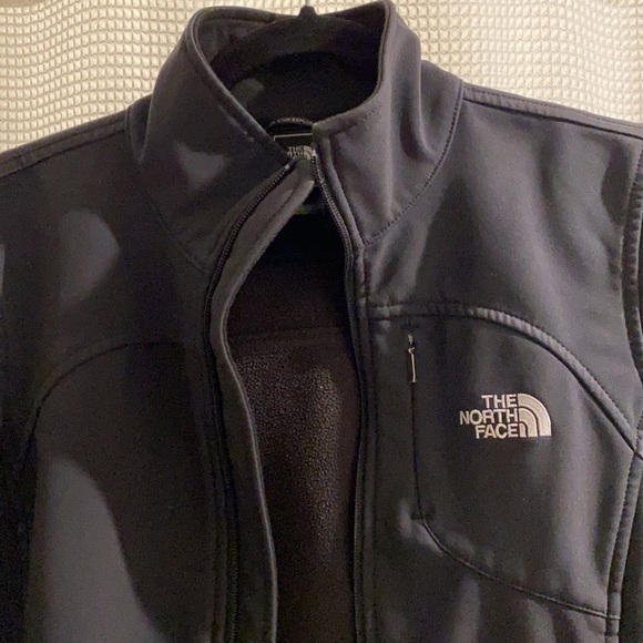 Northface Softshell Jacket - Picture 2 of 5